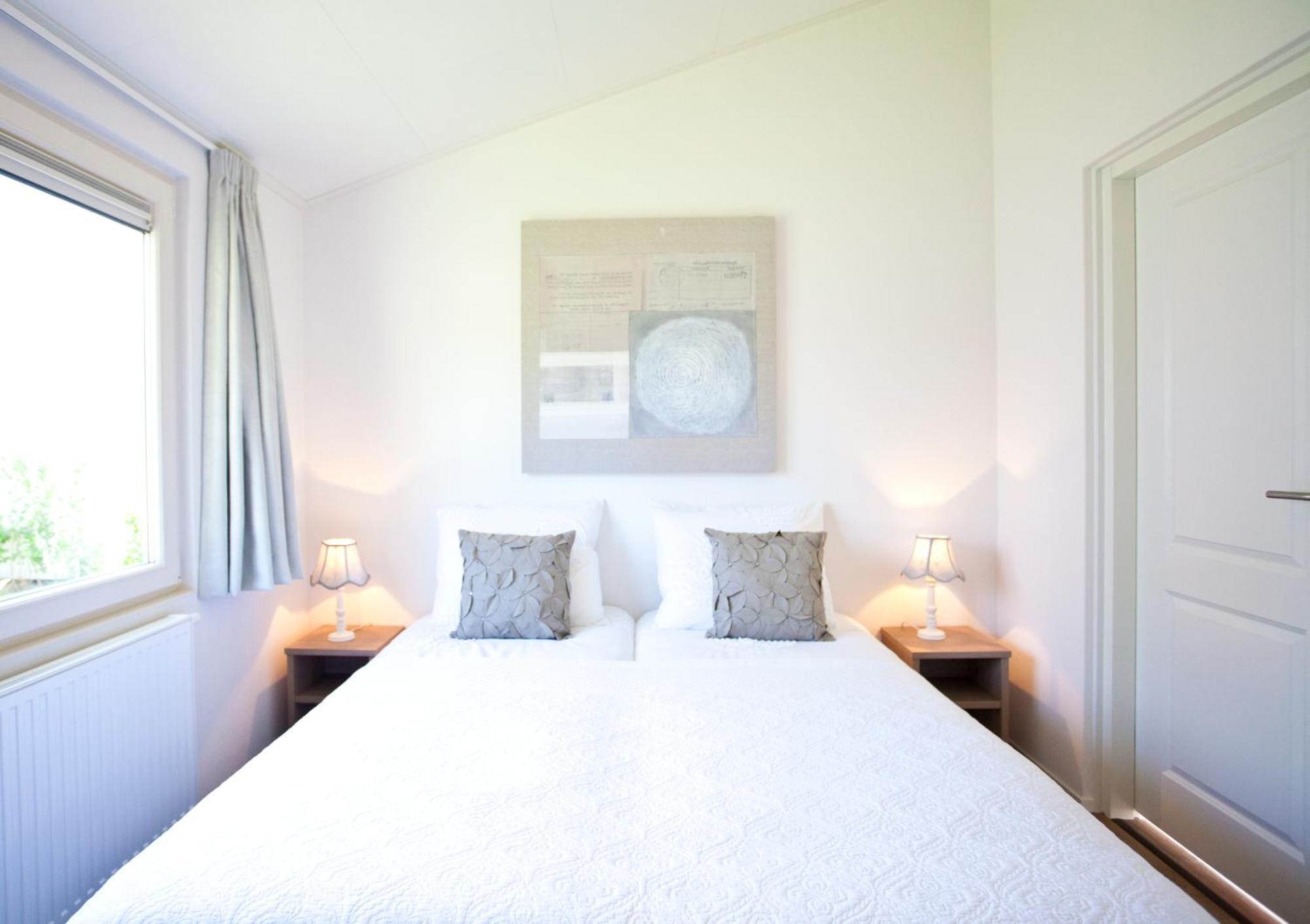 Europarcs Schoneveld Villa Breskens Room photo
